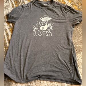 rvca men’s medium snail art shirt